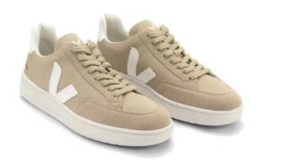 Veja V-12 Vegan Alveomesh 'dune White' In Brown