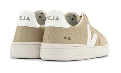 Veja V-12 Vegan Alveomesh 'dune White' In Brown
