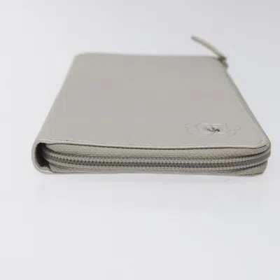 Pre-owned Chanel Camellia Silver Leather Wallet  ()