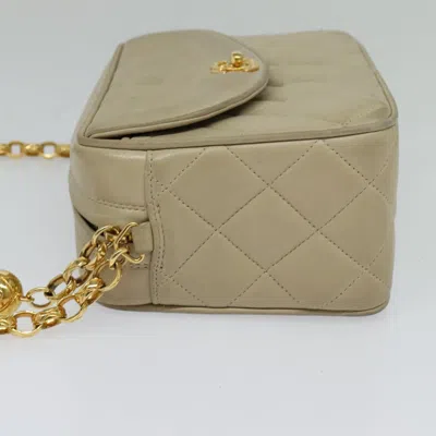 Pre-owned Chanel Camera Beige Leather Shoulder Bag ()