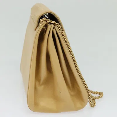 Pre-owned Chanel Chocolate Bar Beige Leather Shoulder Bag ()