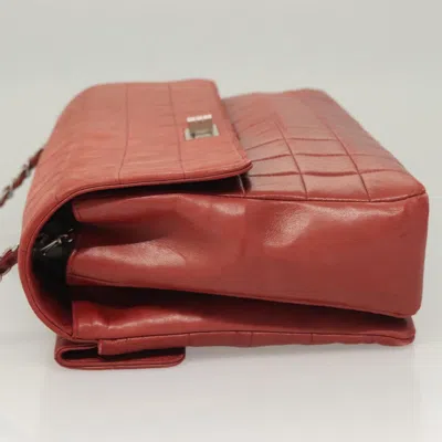 Pre-owned Chanel Chocolate Bar Red Leather Shoulder Bag ()