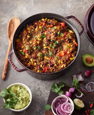 Staub 4-quart Round Enameled Cast Iron Cocotte In Pink