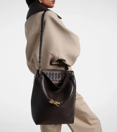 Bottega Veneta Andiamo Small Leather Bucket Bag In Brown