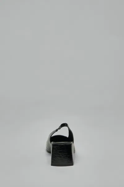Courrèges Heritage Vinyl Slingbacks In Black