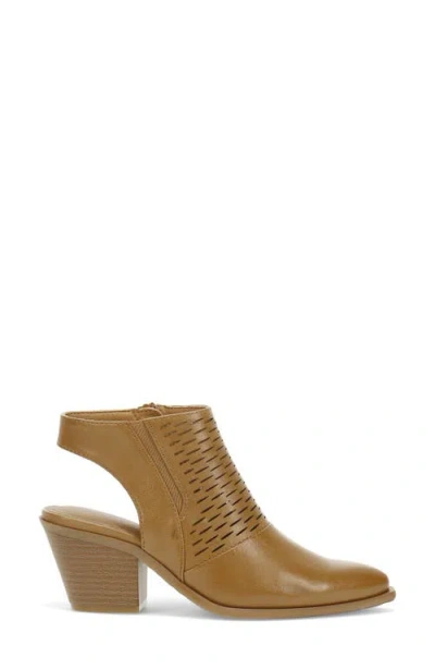 Baretraps Yangley Block Heel Bootie In Brown