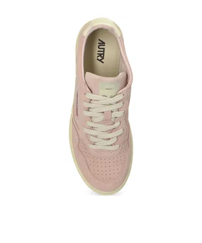 Autry Sneakers Medalist In Suede Color Silk In Pink