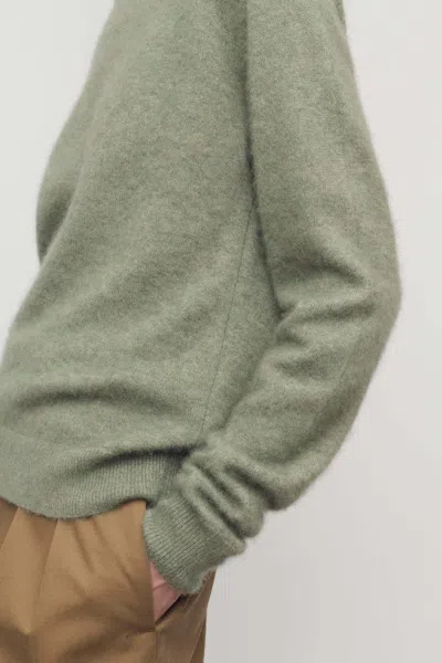 The Row Lorynna Cashmere And Silk-blend Sweater In Green