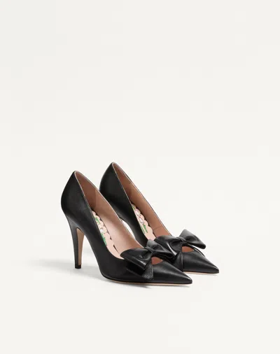 Valentino Garavani Bowow Goatskin Pumps Pointed Toe Heels In Black