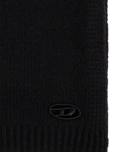 Diesel Logo-plaque Wool Scarf In Black