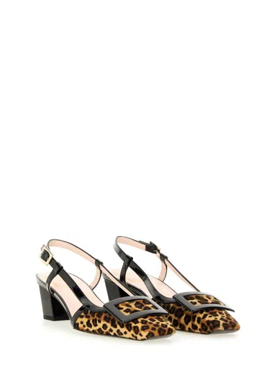 Roger Vivier Chic Slingback Block Heel Pump In Black