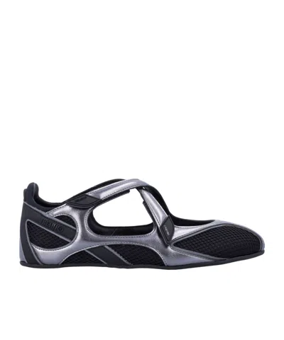 Attico Flat Shoes Blacks And Greys In Black