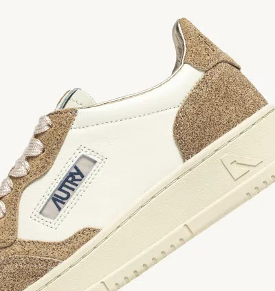 Autry "medalist Low" Sneaker In Animal Print