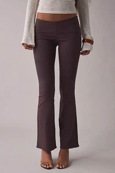 Kimchi Blue Hailey Stretch Pull-on Low-rise Flare Pant In Chocolate, Women's At Urban Outfitters In Brown