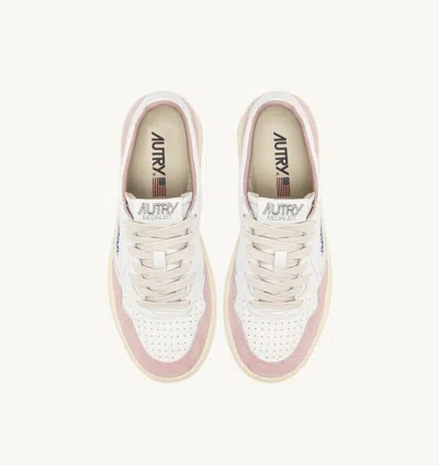 Autry Medalist Low Leather And Suede White And Powder Sneakers In Multi