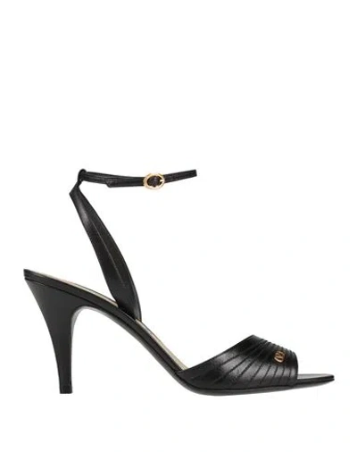 Valentino Garavani Rockstud Ankle-strap Flat Sandals In Black