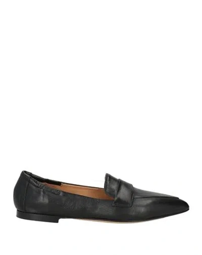 Pomme D'or Grace Pointed Leather Loafers In Black