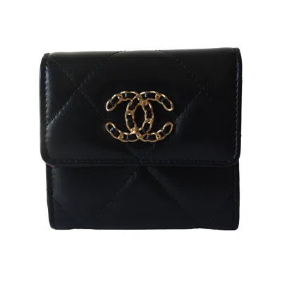 Pre-owned Chanel Cc Lambskin Quilted  19 Mini Trifold Flap Wallet Black