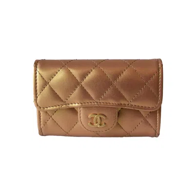 Pre-owned Chanel Cc Metallic Lambskin Quilted Flap Card Holder Wallet Golden