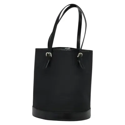 Pre-owned Burberry Nova Check Black Nylon Shoulder Bag ()