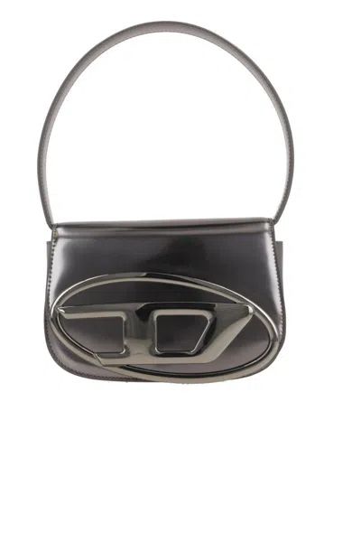 Diesel 1dr Silver-tone Shoulder Bag With Oval D Patch In Lamintaed Leather Woman In Gray