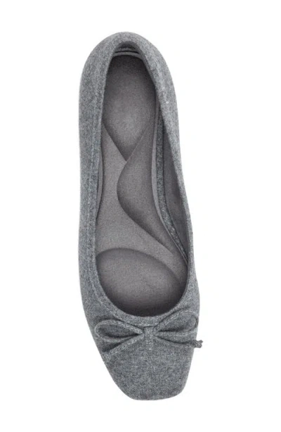 Rockport Sadie Ballet Flat In Gray