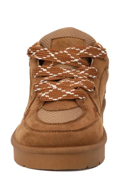 Yoki Pembroke Sneaker In Brown
