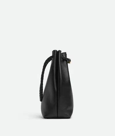 Bottega Veneta Andiamo Bucket In Black
