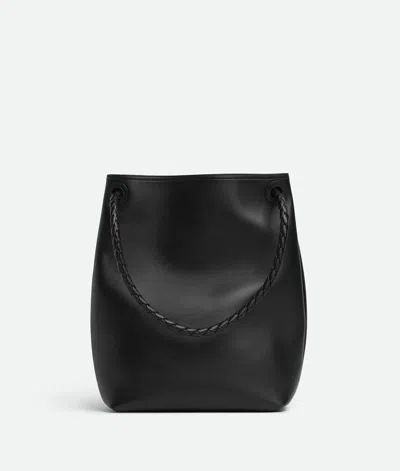 Bottega Veneta Andiamo Bucket In Black