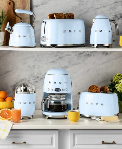 Smeg Retro Citrus Juicer In Blue