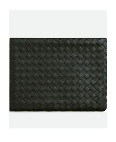 Bottega Veneta Intrecciato Semi-zipper Handbag In Black