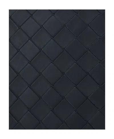 Bottega Veneta Logo Zipper Shoulder Bag In Black