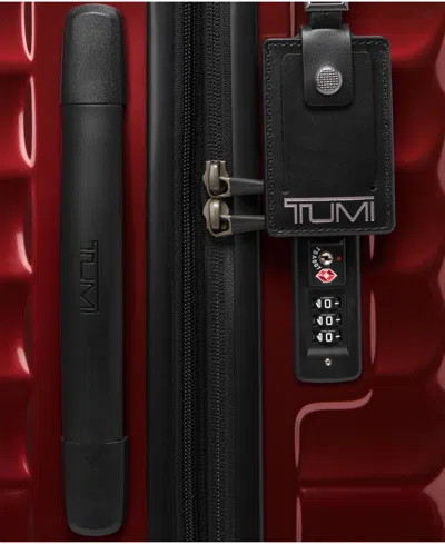 Tumi 21.8" International Expandable Carry-on Spinner In Red