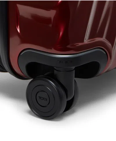 Tumi 21.8" International Expandable Carry-on Spinner In Red