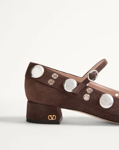 Valentino Stylish Block Heel Round Toe Pumps In Brown