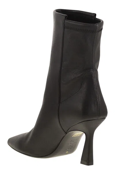 Stuart Weitzman 85mm Vinnie Pointed-toe Elasticised Boots In Black
