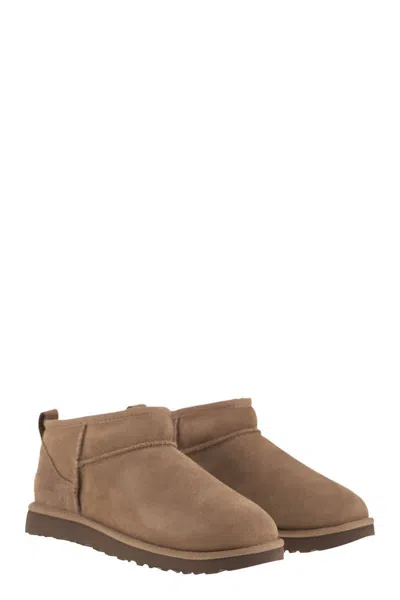 Ugg W Classic Micro Rocky Oak Mule In Brown