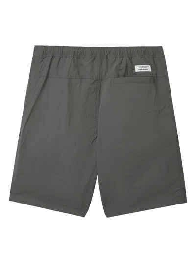 Alpha Industries Logo-tape Cargo-pockets Shorts In Green