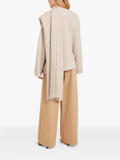 不对称裹身式毛衣