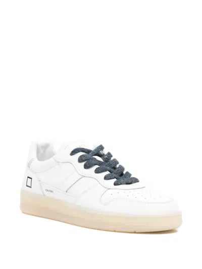 LOGO细节皮质运动鞋