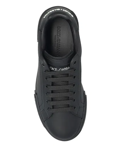 Dolce & Gabbana Round-toe Low-top Casual Shoes In Black