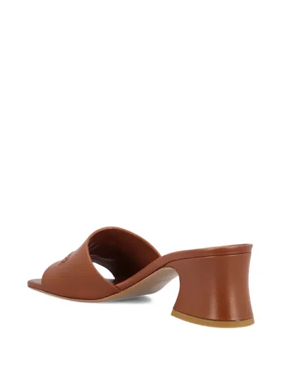 Chloé Soleil 55 Shiny Leather Mules In Brown