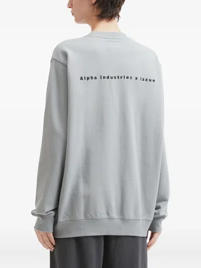 Izzue Logo-patch Crew-neck Sweatshirt In Gray
