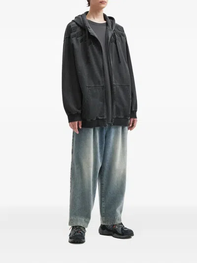 刺绣拉链连帽衫