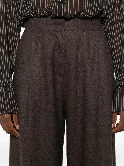 Dušan Elasticated Wool Trousers In Brown