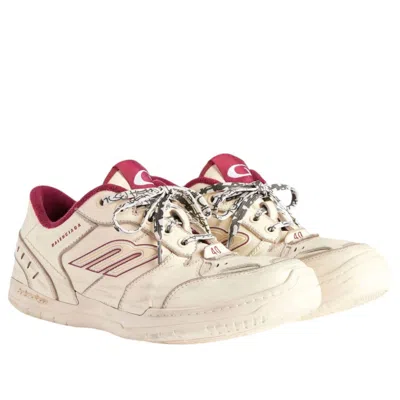 Balenciaga Hamptons Medium Worn-out Sneaker In White In Multi