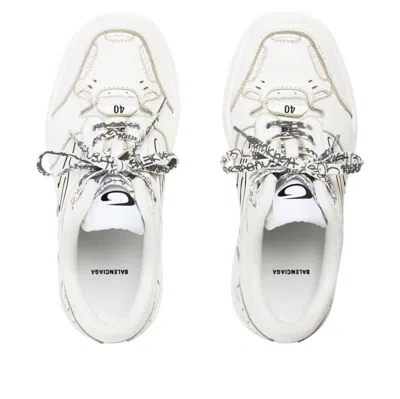 Balenciaga Women Hamptons Worn-out Leather Low-top Sneakers In Neutral