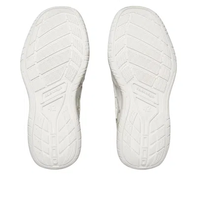 Balenciaga Women Hamptons Worn-out Leather Low-top Sneakers In Neutral