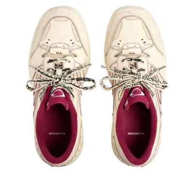 Balenciaga Hamptons Medium Worn-out Sneaker In White In Multi