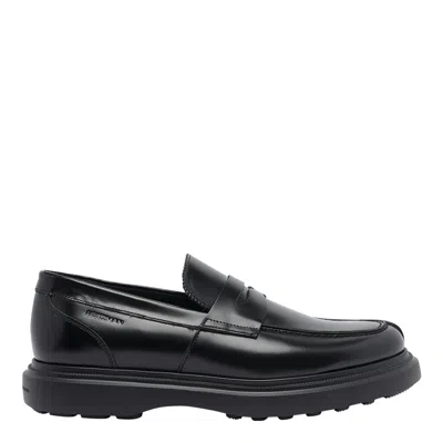 Stuart Weitzman Alvin Loafers In Black
